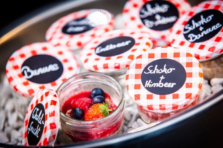 hotel lindemanns fruehstueck overnight oats min
